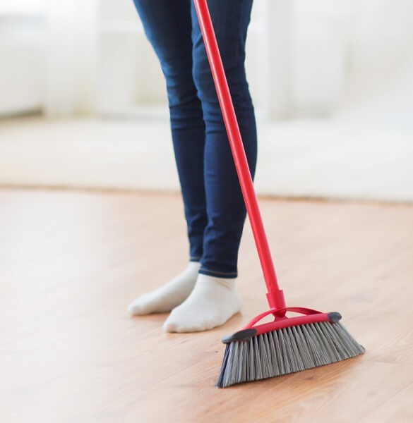 sweep-laminate-flooring